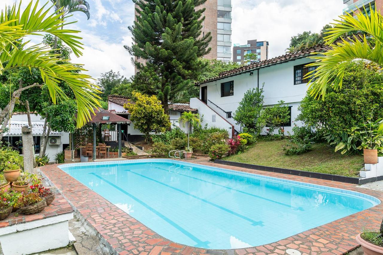 Hotel Premium Real Medellín Buitenkant foto