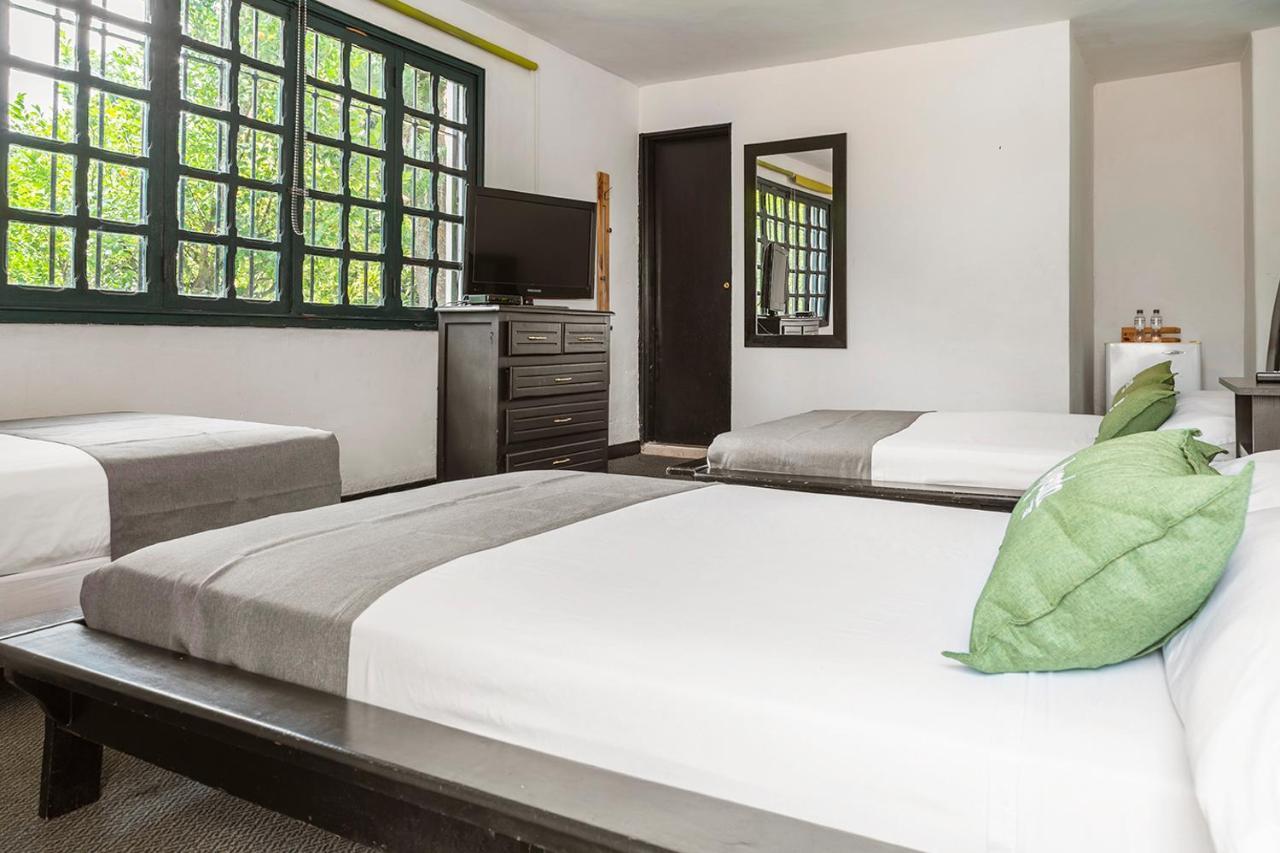 Hotel Premium Real Medellín Buitenkant foto