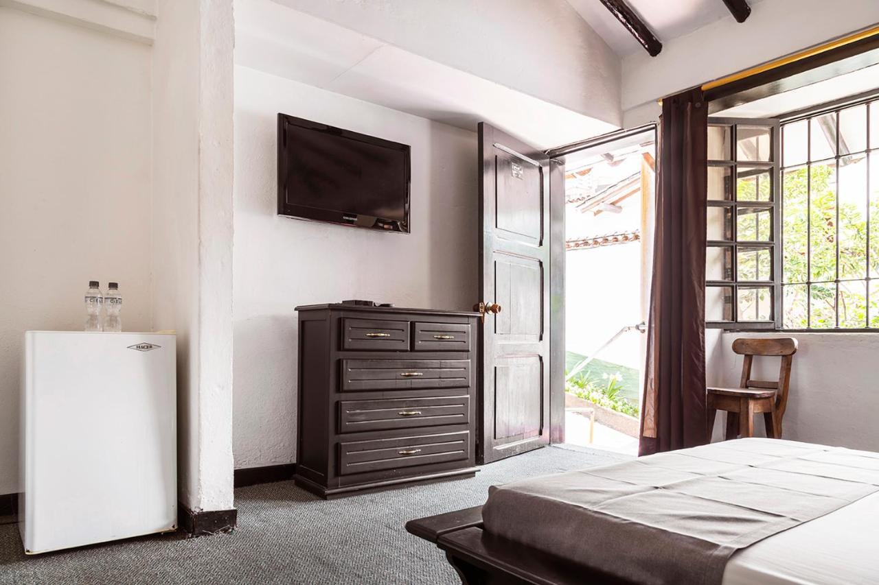 Hotel Premium Real Medellín Buitenkant foto