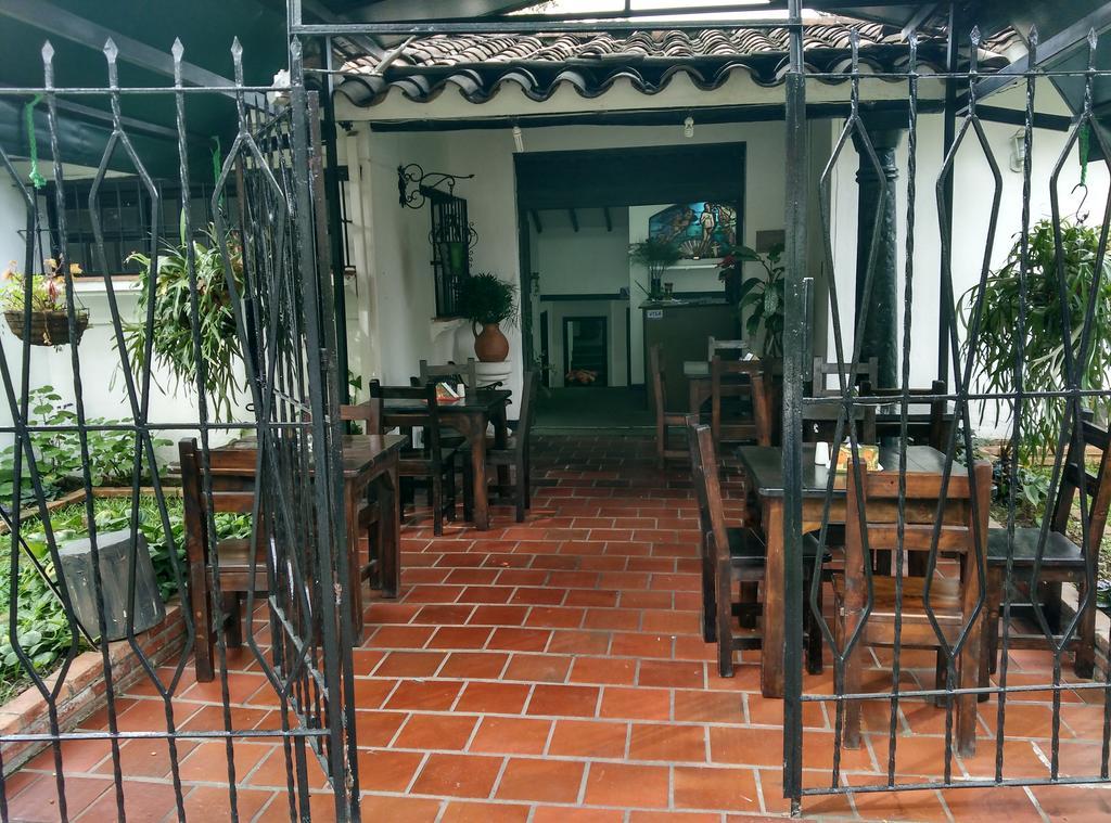 Hotel Premium Real Medellín Buitenkant foto